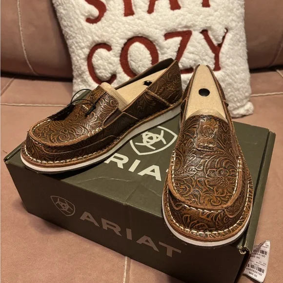 Ariat Women’s Brown Leather Loafers - Picture 1 of 8